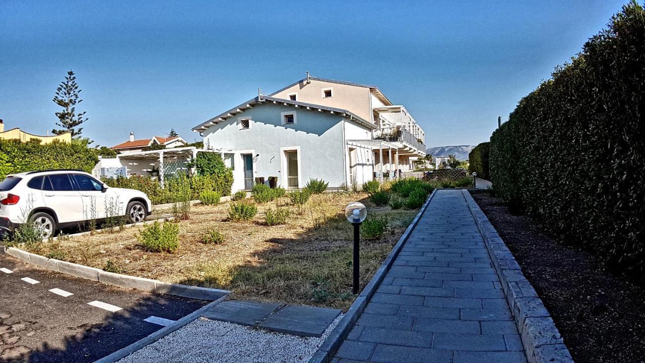 Asinaro Residence - Fronte Mare Calabernardo Eksteriør billede